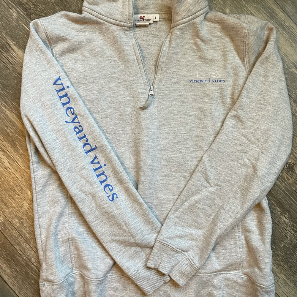 Vineyard vine half zip